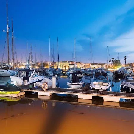 Βίλα In Algarve With Private Pool